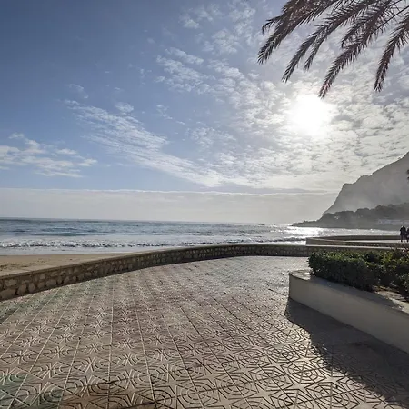 First Line Fossa Lejlighed *