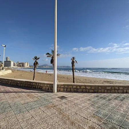 First Line Fossa Lejlighed *